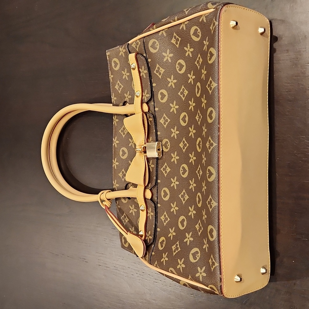Hearts, Clovers & Spades womans purse - Picture 5 of 17